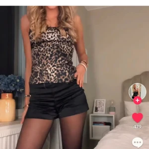 Zara shorts✨✨ - Så snygga shorts från zara, nyskick med lapp kvar!