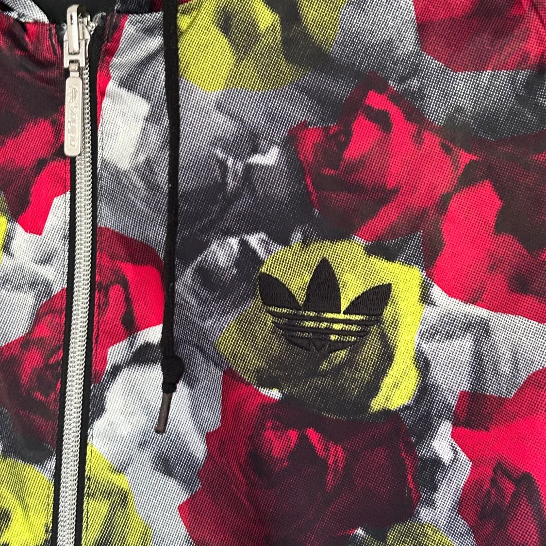 Adidas trädningsjacka  - 90