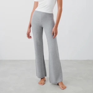 stickade byxor - stickade byxor från gina tricot som jag inte får användning av❤️ 