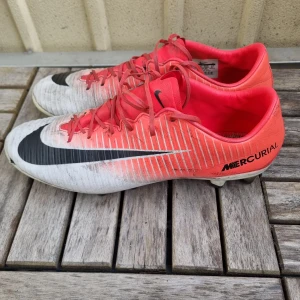 Nike Mercurial  - Nike Mercurial rosa/vit