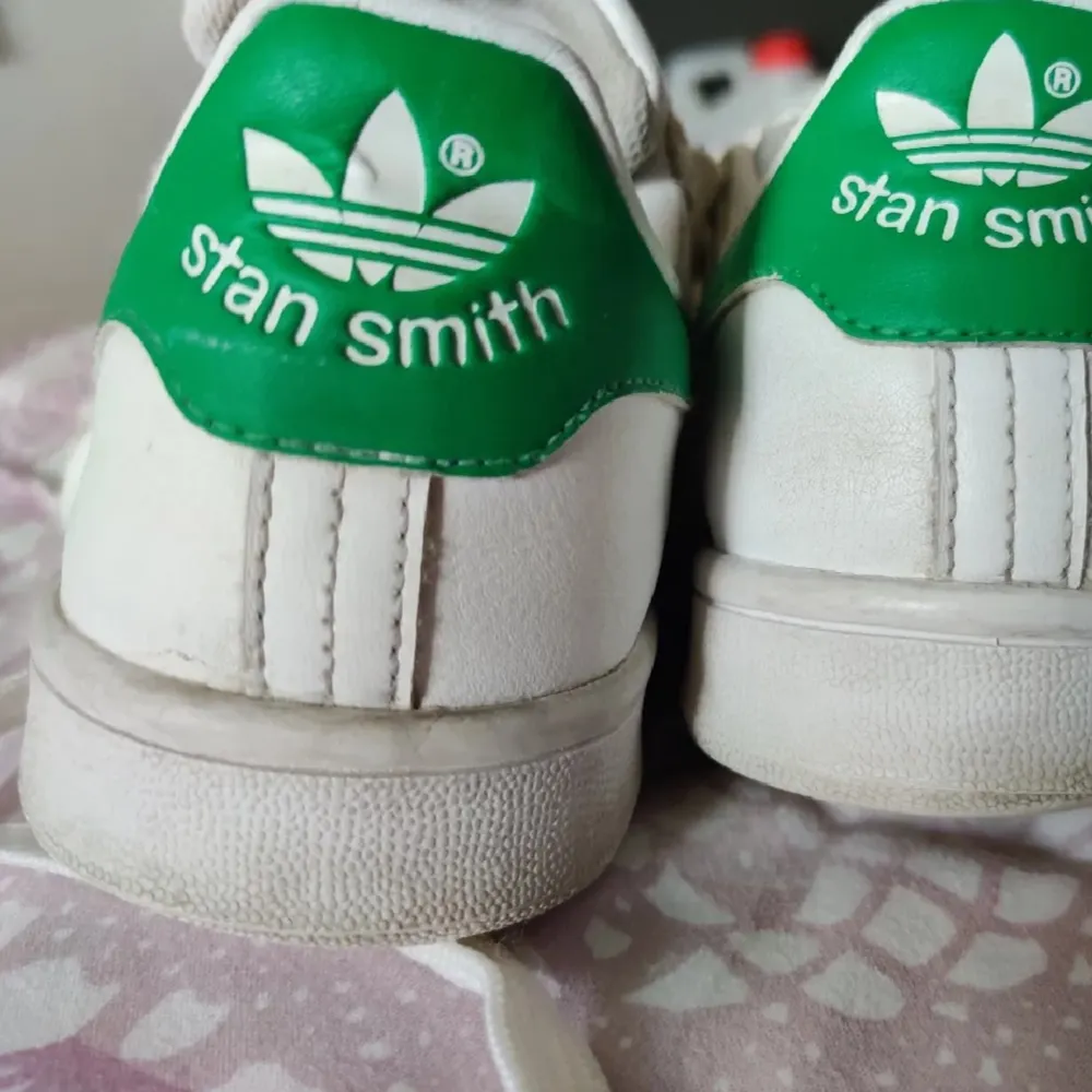 Adidas Stan Smith stl  36  ²/³ Använda en liten period bara. Skor.