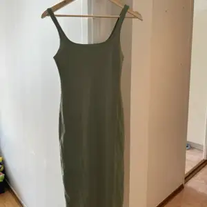 Grön klänning 