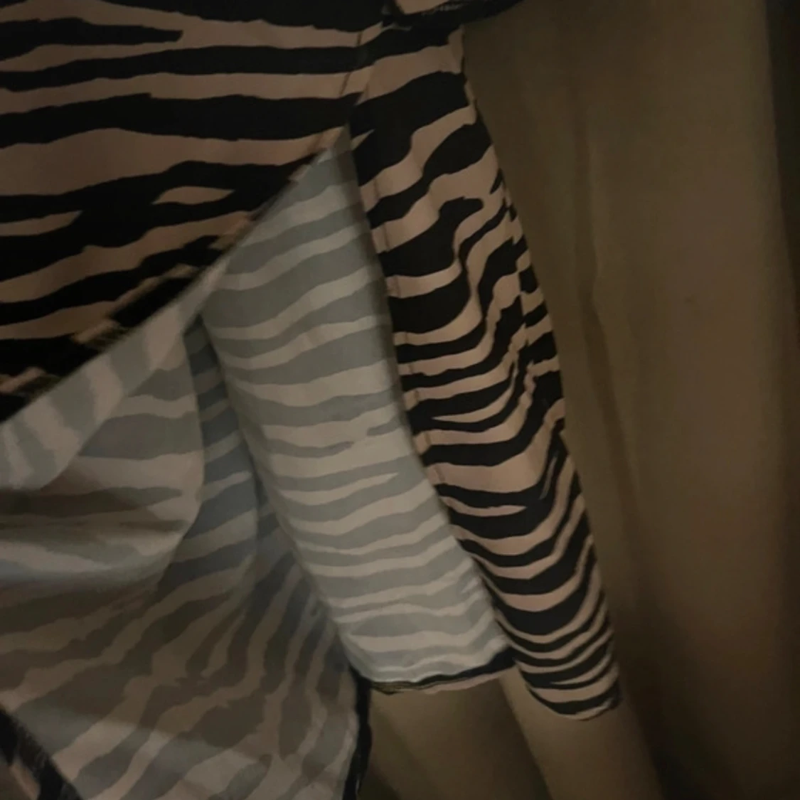 Ny zebramönstrad klänning  - 93
