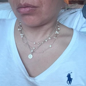 Halsband med Sötvattenpärlor  - Halsband med odlade Sötvattenpärlor 