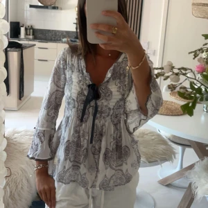 Topp mönstrad - En så fin topp med mönster från Odd Molly🌸🤍⚡️