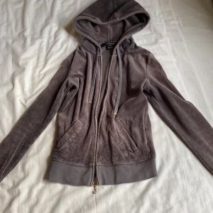 Gammal juicy couture modell bra skick - Xs mjukis tröja juice couture gammal modell 