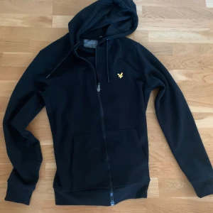 Lyle&scott zip hoodie - Inga defekter, sparsamt använd