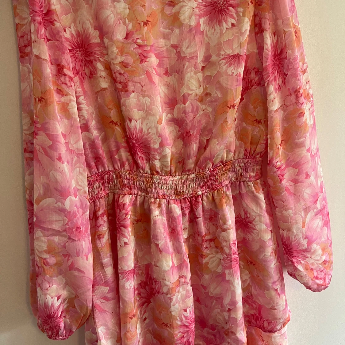 Blommig klänning  - 90