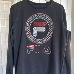 Fila tröja - Fila Sweatshirt  Fint skick 