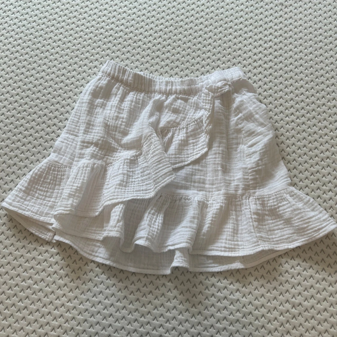 Vit kjol från Gina Tricot