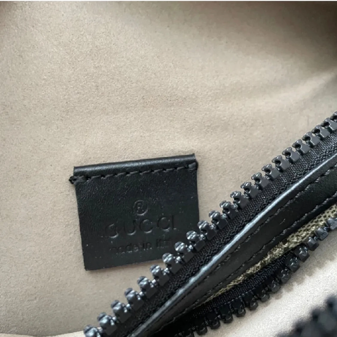 Gucci väska  - 90