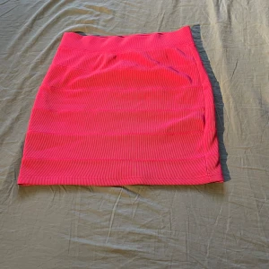 Rosa mini kjol - Använt ett par gånger 