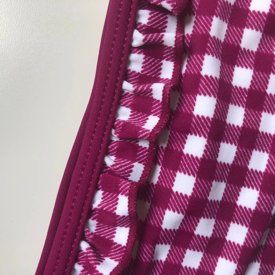 Gulliga bikinitrosor - 90