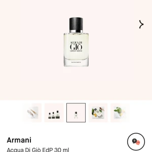 Armani - parfym - Acqua di gio från Armani, endast testad ett par sprut så ser helt ny ut, 30ml kostar 925kr. Min flaska är 15 ml. Kom privat för mer frågor eller bilder. Priset går alltid att diskutera 🤝