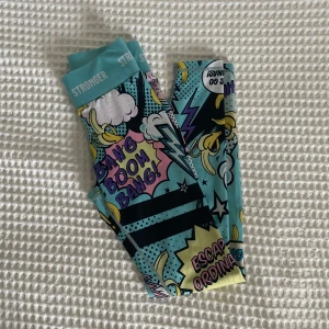 Stronger långbyxor - Superhäftiga träningsbyxor från Stronger i nyskick! Storlek XS (Nypris 900:-)