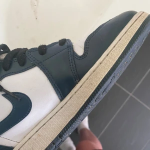 Säljer Jordan 1 för dom är för små - Skick 7/10