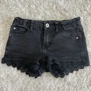 Jeansshorts från Kappahl, strl 152 🖤