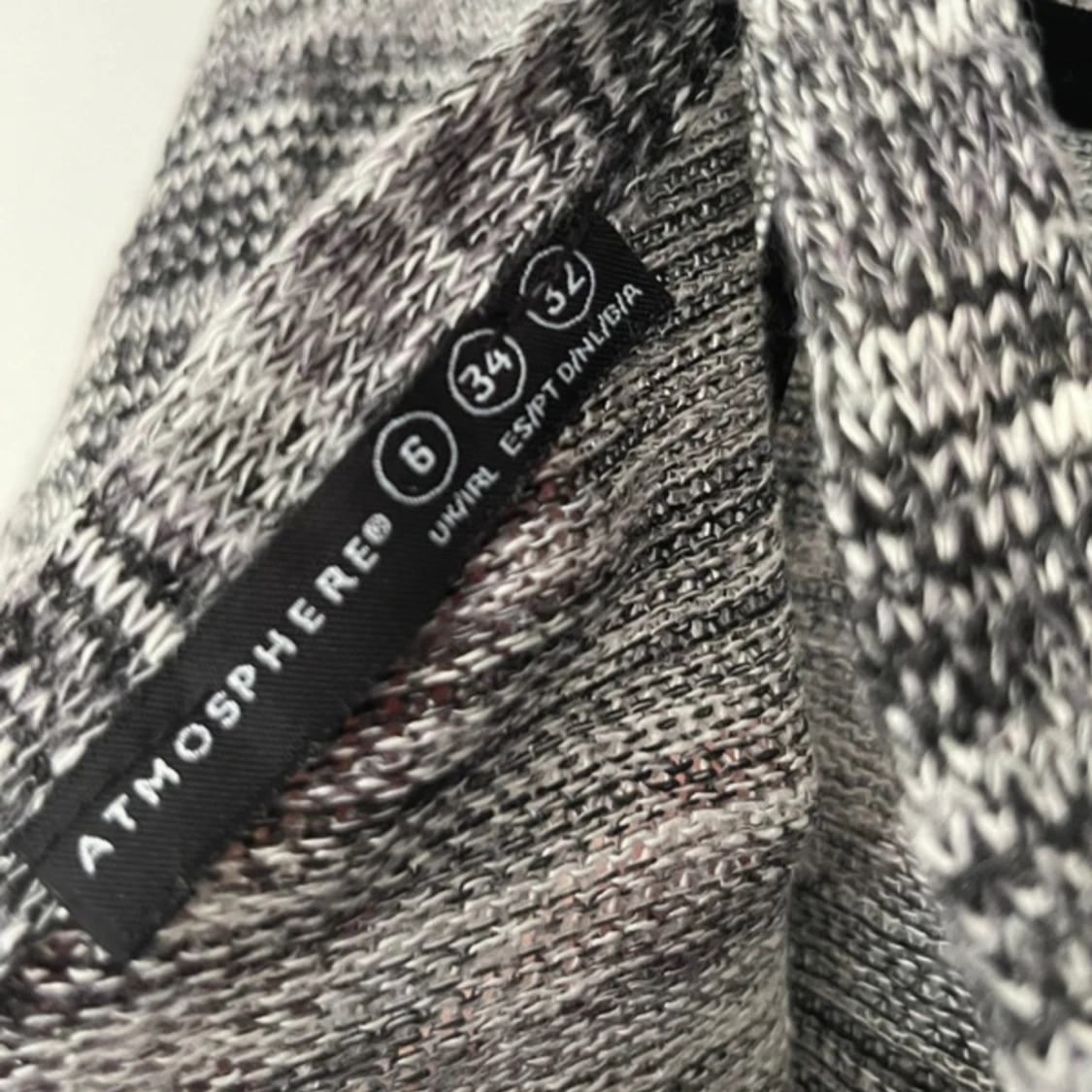 Stickad tröja  - 92