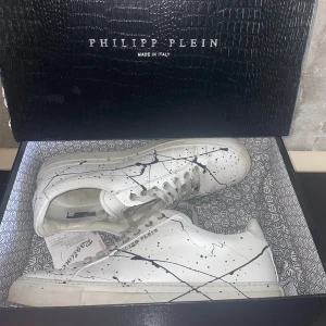 Philipp plein skor - Storlek 43  Såklart äkta Skriv vid frågor Ny skick