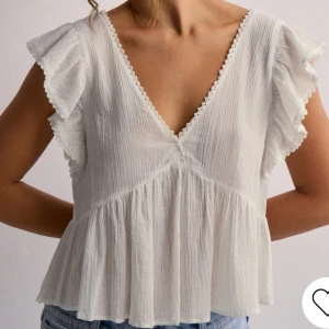 Blus🌻 - Somrig fin blus🥰 Använd endast 1 gång!! 