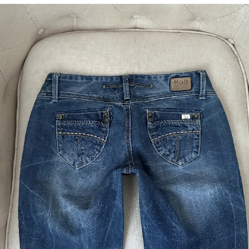 Vintage jeans ifrån Mod💘 Midja 38 innerben 81 . Jeans & Byxor.