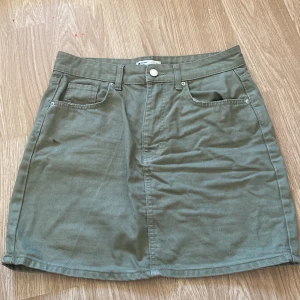 Mini kjol - Kort grön kjol