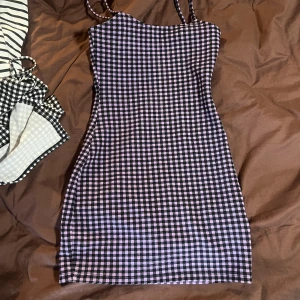 Kortklänning - En söt liten klänning som är för liten för mig!