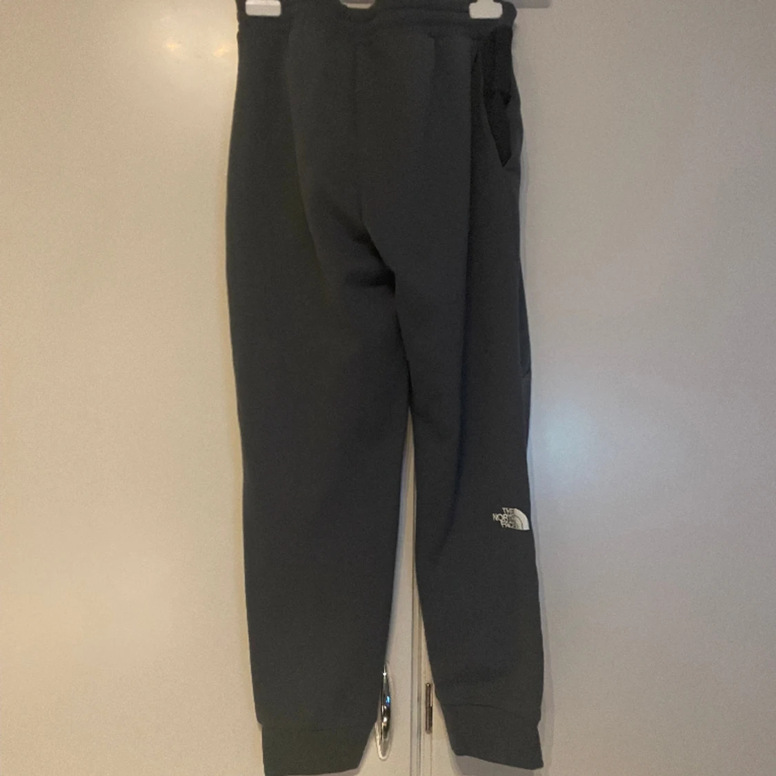 North Face byxor strl s - 90