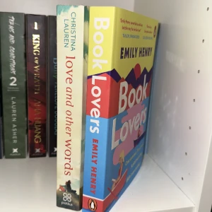 Böcker  - Dm för pris och info 💗 Köp inte direkt!!!  ❌booklovers såld 