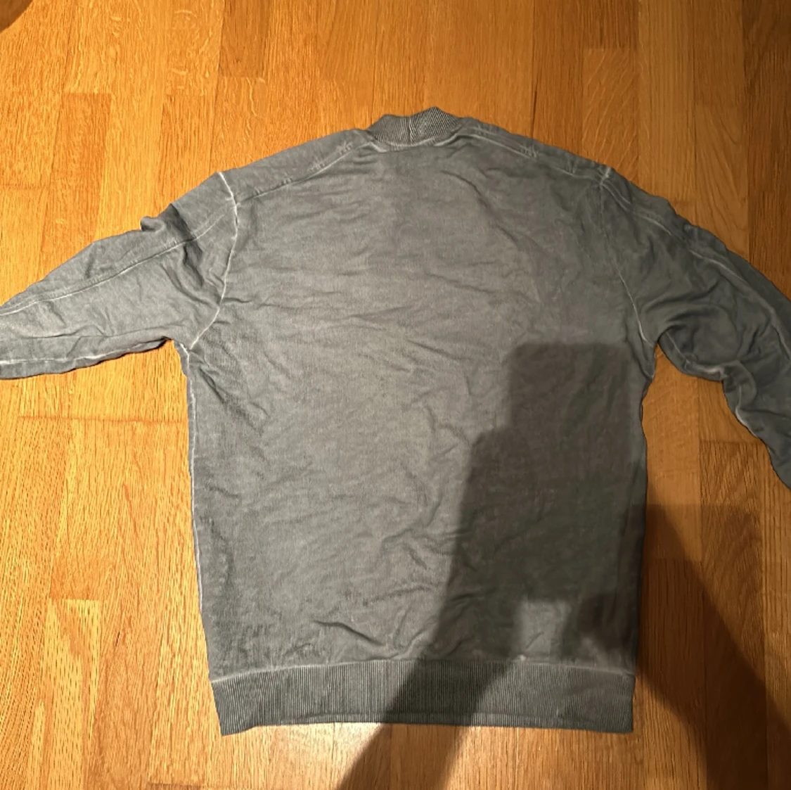 Grå Sweatshirt  - 91