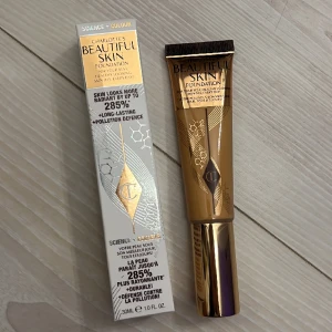 Charlotte Tilbury Beautiful Skin Foundation 7W - oanvänd och oöppnad 🧡 superfin foundation som jag har tyvärr råkat köpa fel färg av! Köpt för 580kr ✨