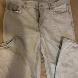 Säljer dessa jeans från Gina som inte används längre i storlek 40, inga defekter