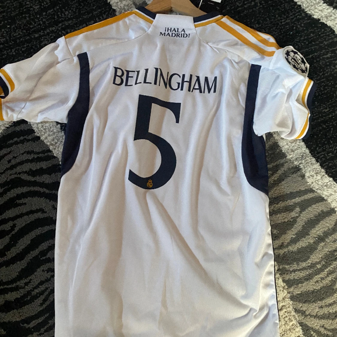 Real Madrid t-shirts  - 90