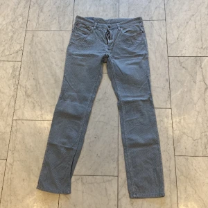 Ralph Lauren manchester - Säljer ett par ralph lauren manchester byxor i storlet 34/34.