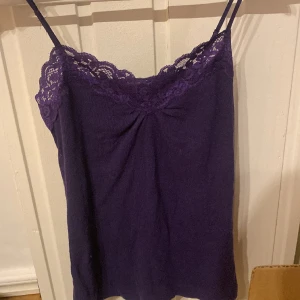 Lila linne - Fint lila linne för 50 kr