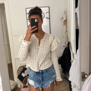 Jättefin Zara stickad tröja - Sååå snygg stickad zara kofta som inte kommer till användning 💕