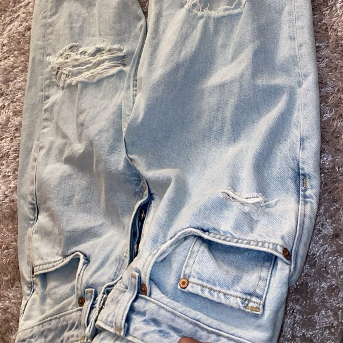 Ljusblåa jeans - 90