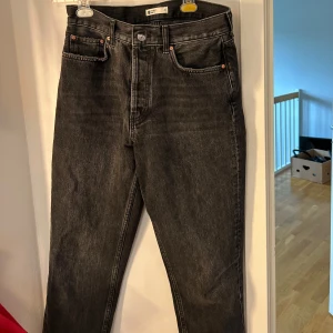 Svarta jeans - Svarta jeans baggie 