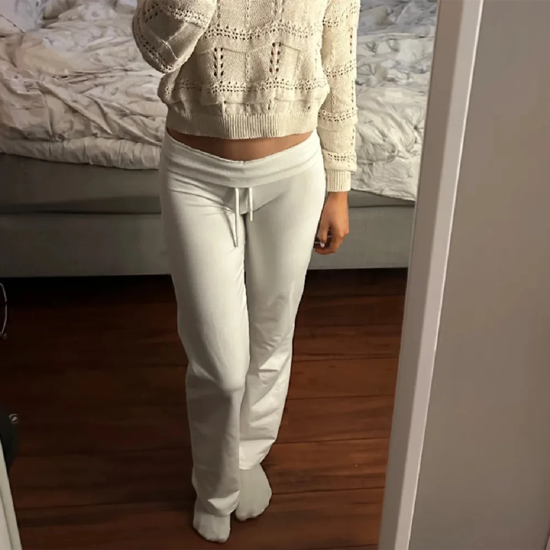 Lågmidjade mjukisbyxor