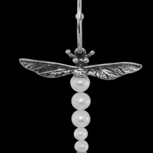 Maria Nilsdotter  - Undrar om någon vill byta mot ett annat Maria Nilsdotter smycke eller vill köpa det. Helst något i samma pris mängd, annars får vi ta det då 💞 skriv om frågor 