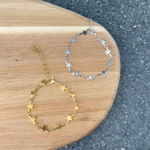 Armband - All information på bild 2 👉🏻  65kr för 1 och 110kr för 2st, frakt ingår! 💌 Instagram - Vikiicom