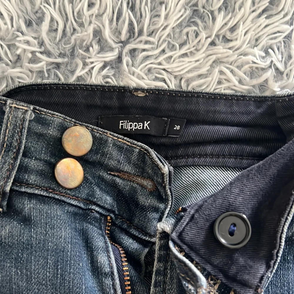 Filippa K jeans storlek s/xs . Jeans & Byxor.