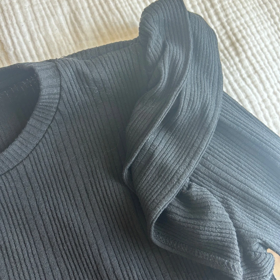 Tröja med volanger - 90