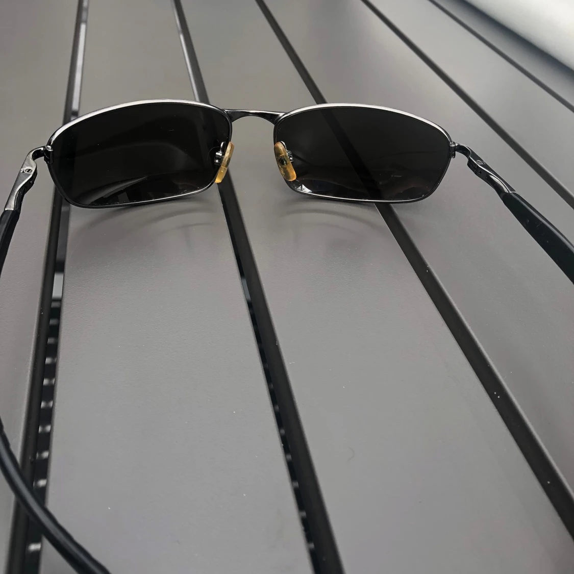 Svarta solglasögon  - 91