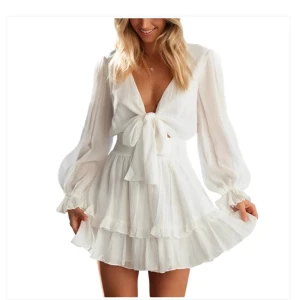 studentklänning - fina studentklänningen från dressy!💗 nypris 359kr men säljer för 299kr😻