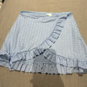 Blå kjol  - Söt kjol från SHEIN storlek XS aldrig använd 