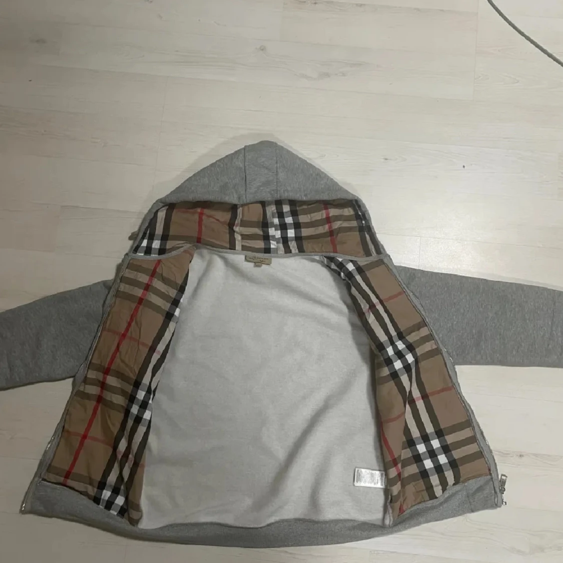 Burberry hoddie