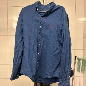 Ralph Lauren  - Ralph lauren skjorta i linnematerial, riktigt fancy. Nypris 1100:- 