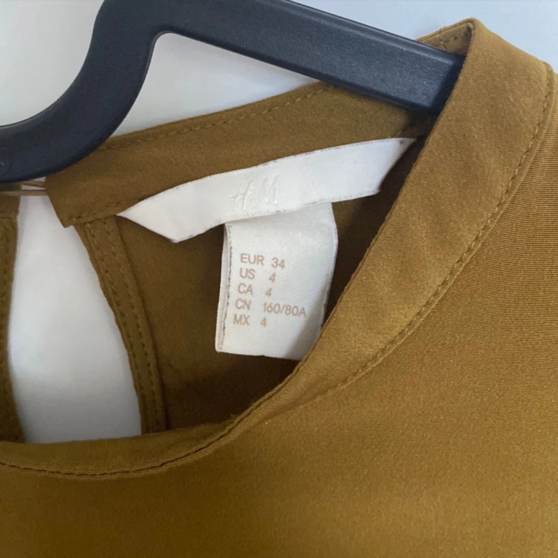 Blus H&M storlek 34 - 90