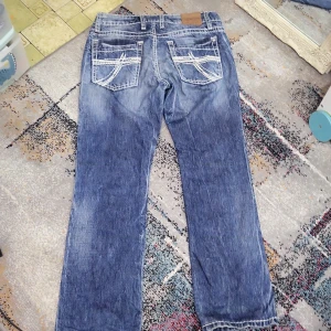 Y2k baggy jeans  - Y2k baggy jeans, dom är jätte fina, skriv om ni vill ha mer bilder❤️